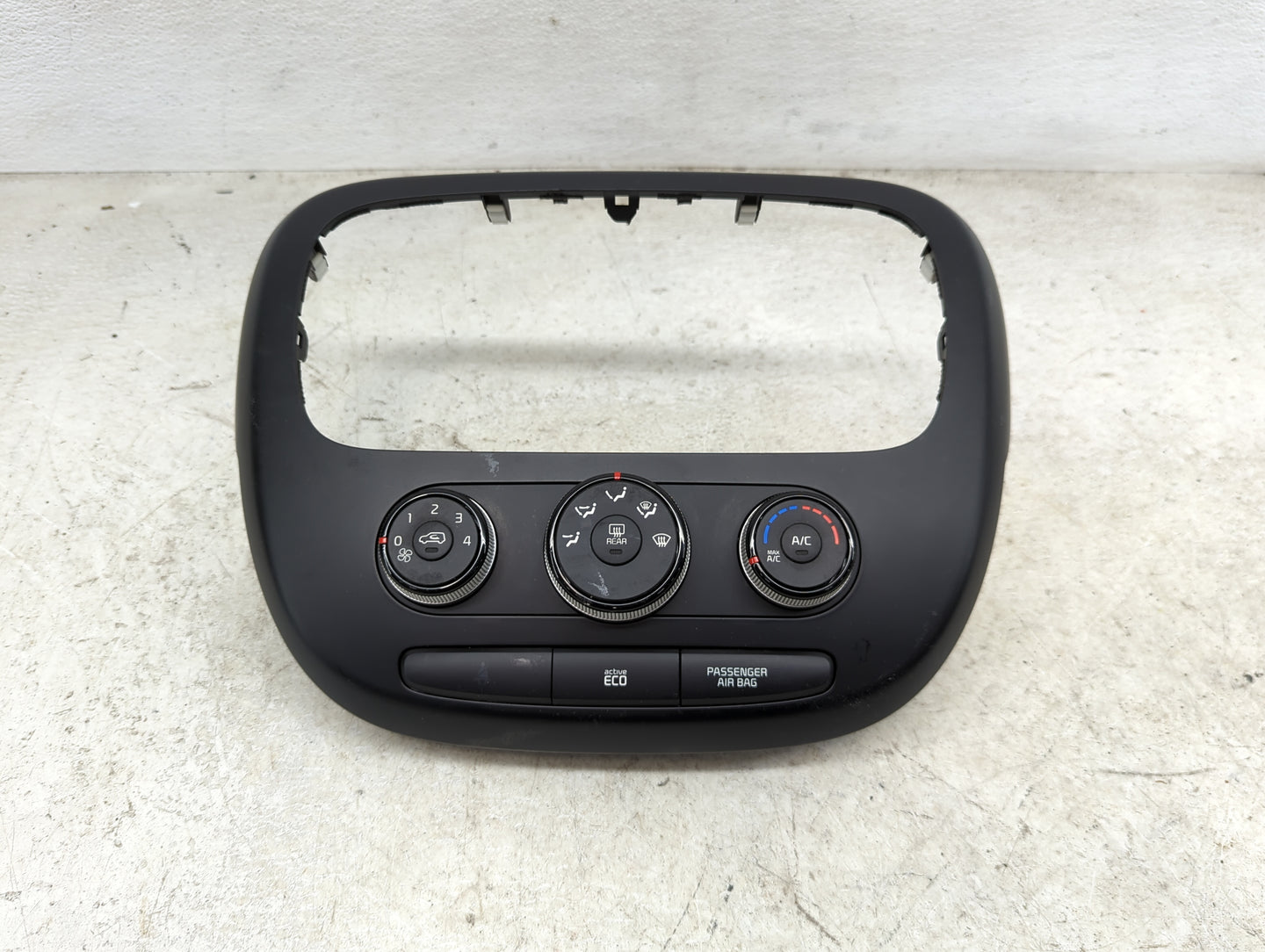 2014-2016 Kia Soul Climate Control Module Temperature AC/Heater Replacement Fits Fits 2014 2015 2016 OEM Used Auto Parts - O