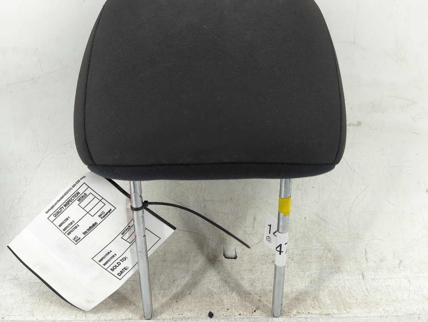 2014-2016 Kia Soul Headrest Head Rest Front Driver Seat Black - Oemusedautoparts1.com