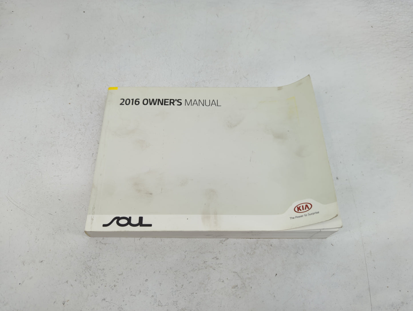 2016 Kia Soul Owners Manual Book Guide P/N:GB2O-EU61G OEM Used Auto Parts - Oemusedautoparts1.com