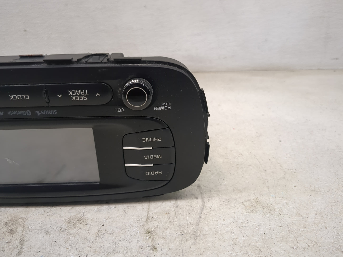 2015-2016 Kia Soul Radio AM FM Cd Player Receiver Replacement P/N:96180-B2200CA AMBA1B2AN Fits Fits 2015 2016 OEM Used Auto 