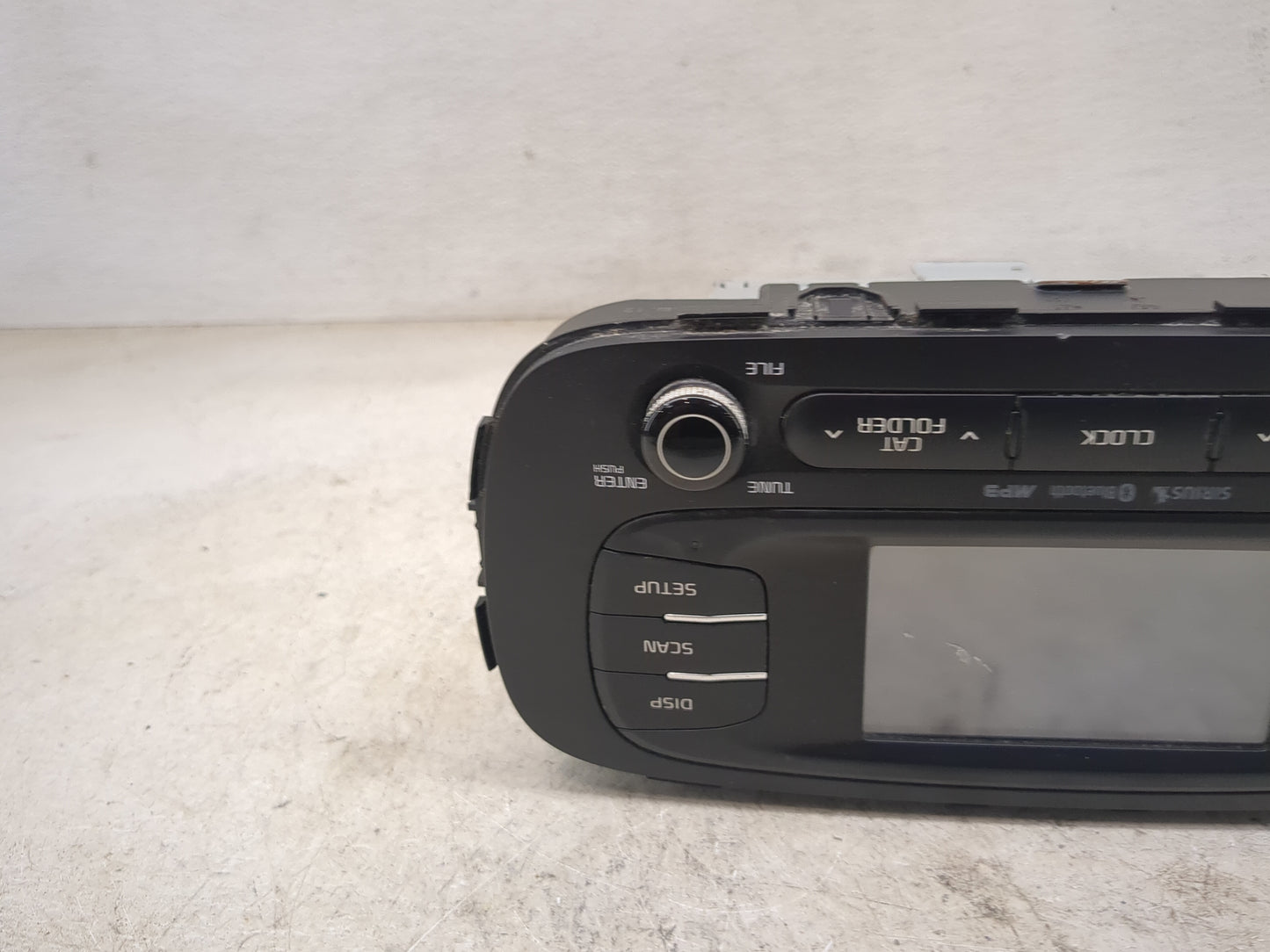 2015-2016 Kia Soul Radio AM FM Cd Player Receiver Replacement P/N:96180-B2200CA AMBA1B2AN Fits Fits 2015 2016 OEM Used Auto 