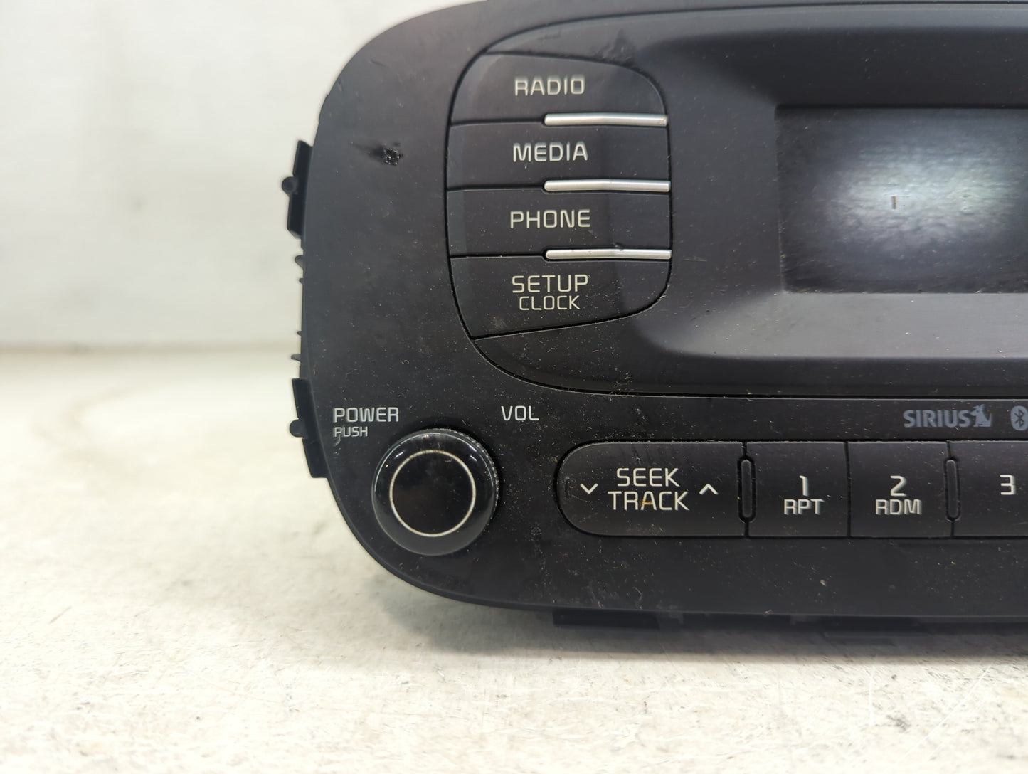 2014-2016 Kia Soul Radio AM FM Cd Player Receiver Replacement P/N:96170-B2090CA AM1A0B2AN Fits Fits 2014 2015 2016 OEM Used 