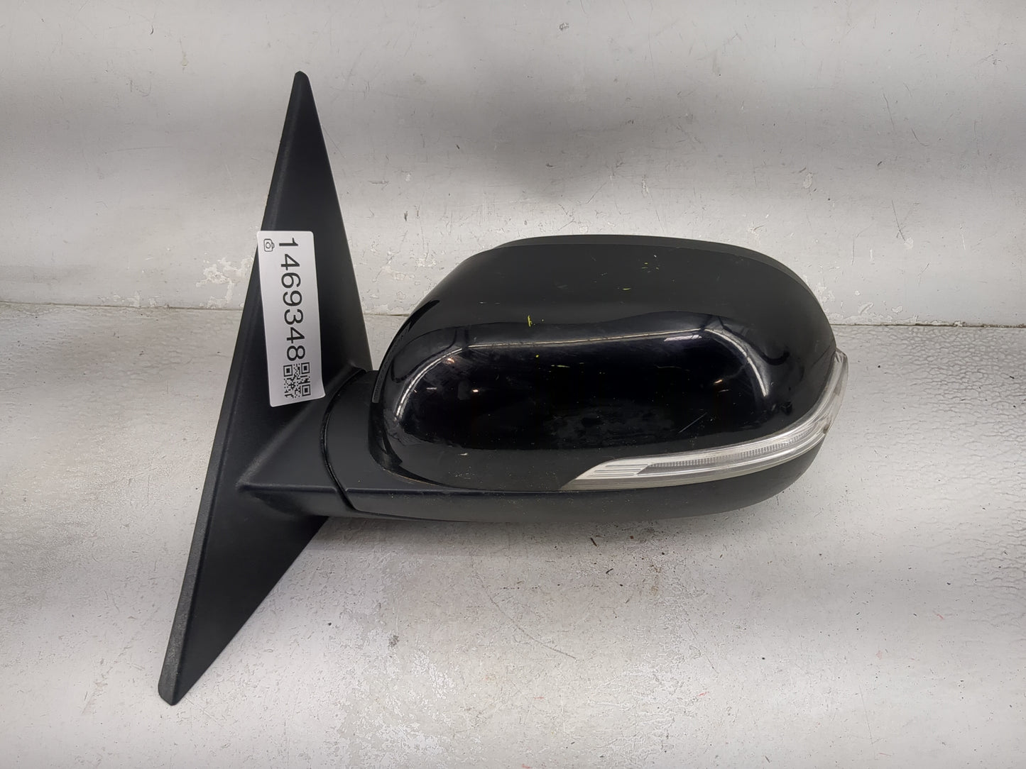 2014-2019 Kia Soul Driver Side View Mirror - Left Door Mirror OEM Used - Oemusedautoparts1.com