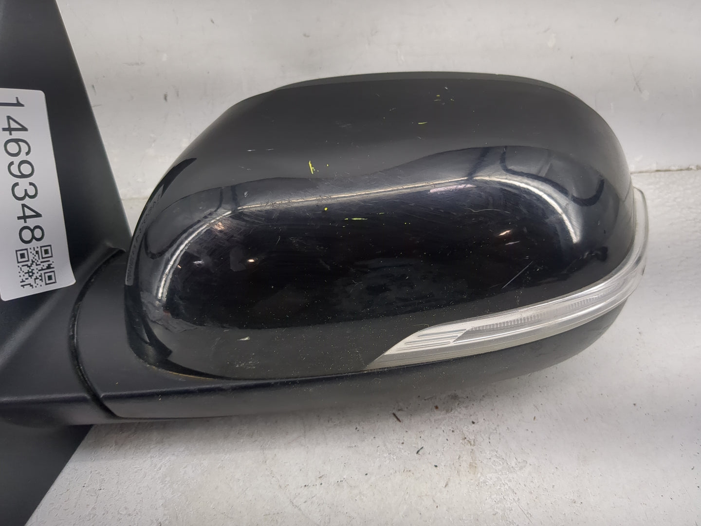 2014-2019 Kia Soul Driver Side View Mirror - Left Door Mirror OEM Used - Oemusedautoparts1.com