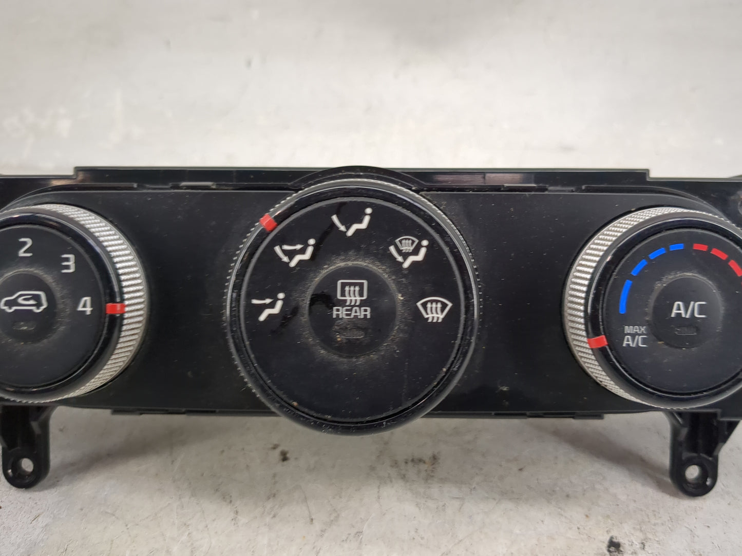 2014-2016 Kia Soul Climate Control Module Temperature AC/Heater Replacement P/N:97250-B2AS1ASB 97250-B2XXX Fits OEM Used Aut