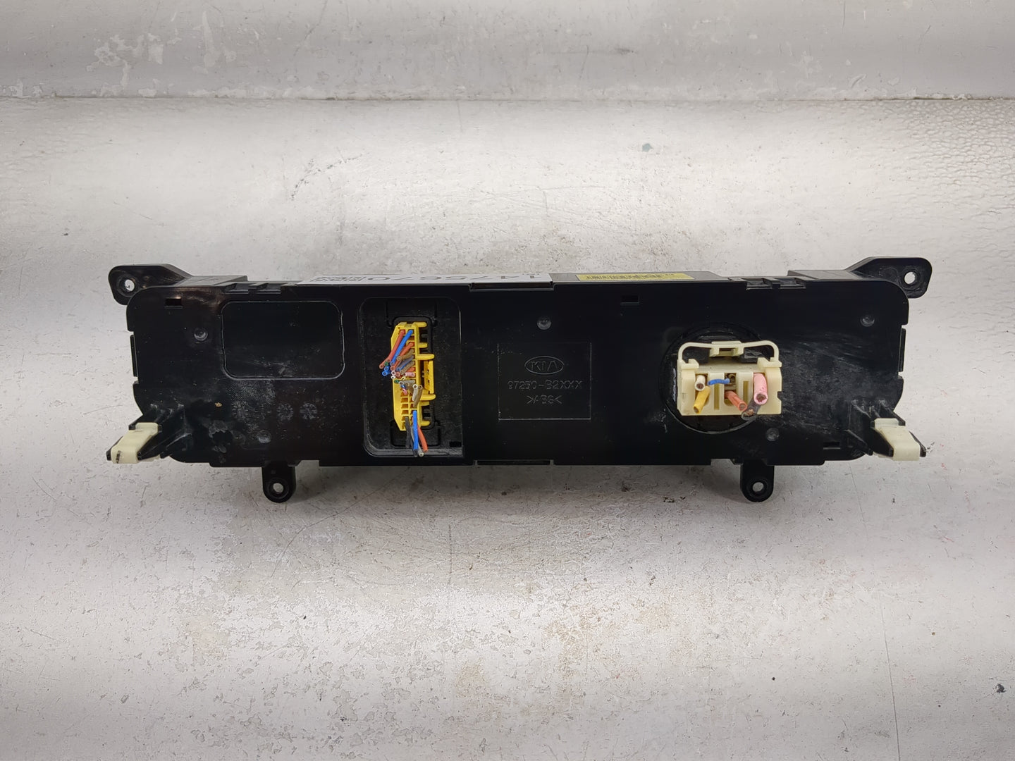 2014-2016 Kia Soul Climate Control Module Temperature AC/Heater Replacement P/N:97250-B2AS1ASB 97250-B2XXX Fits OEM Used Aut