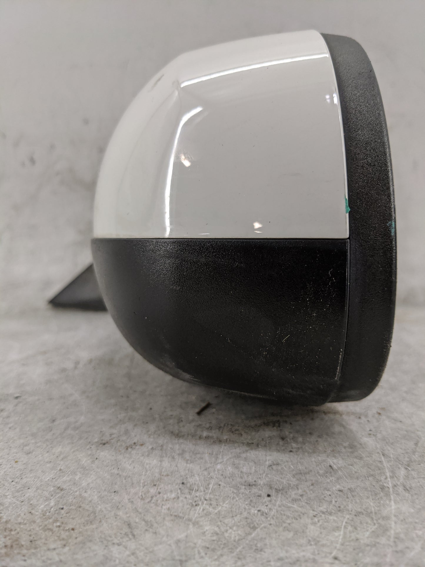 2014-2019 Kia Soul Driver Side View Mirror - Left Door Mirror OEM Used - Oemusedautoparts1.com