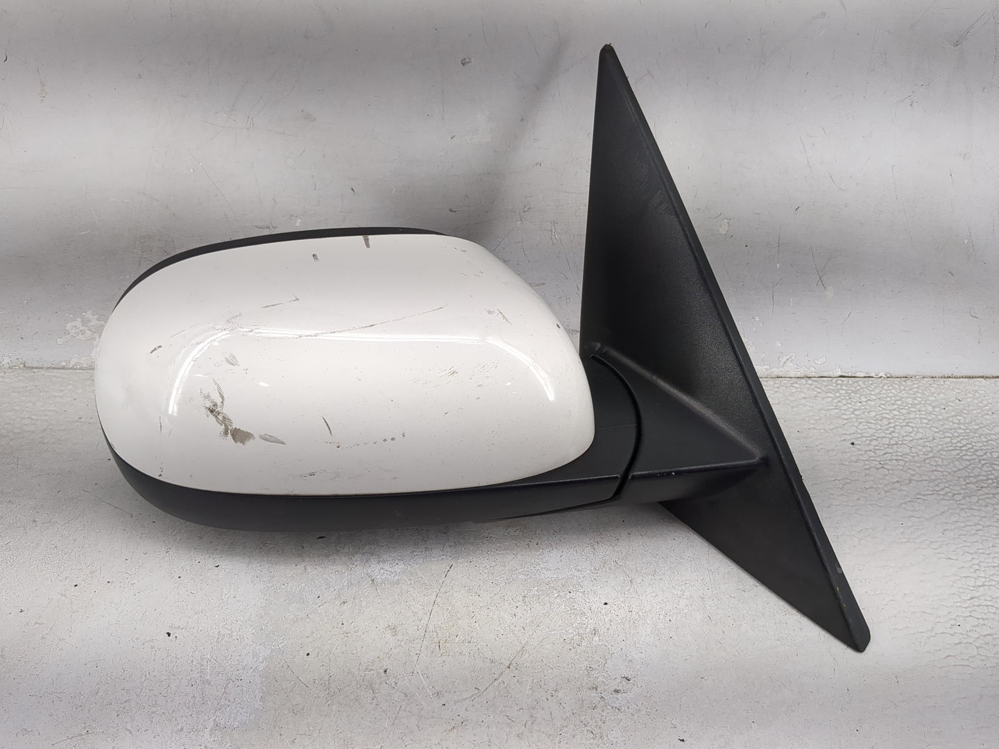 2014-2019 Kia Soul Passenger Side View Mirror - Right Door Mirror OEM Used - Oemusedautoparts1.com