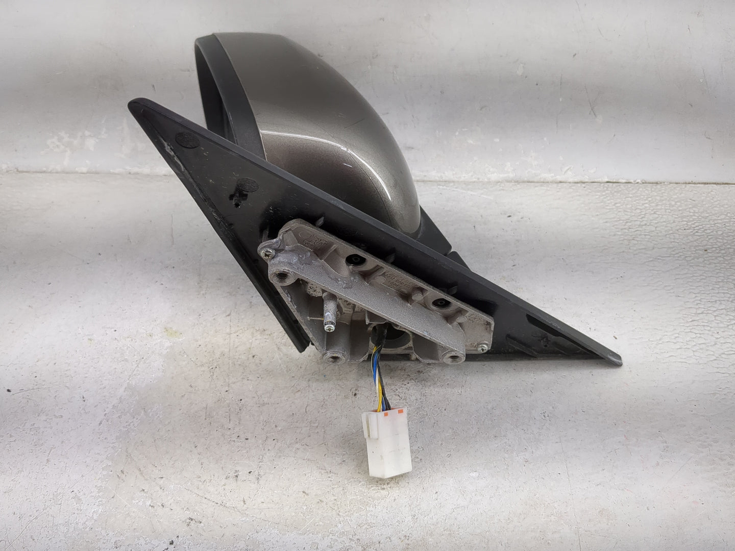 2014-2019 Kia Soul Driver Side View Mirror - Left Door Mirror OEM Used - Oemusedautoparts1.com