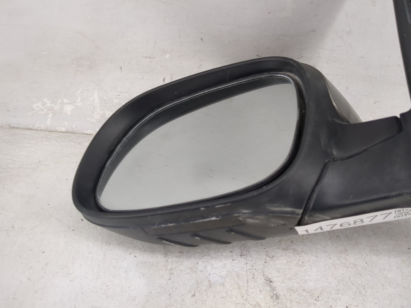 2014-2019 Kia Soul Driver Side View Mirror - Left Door Mirror OEM Used - Oemusedautoparts1.com