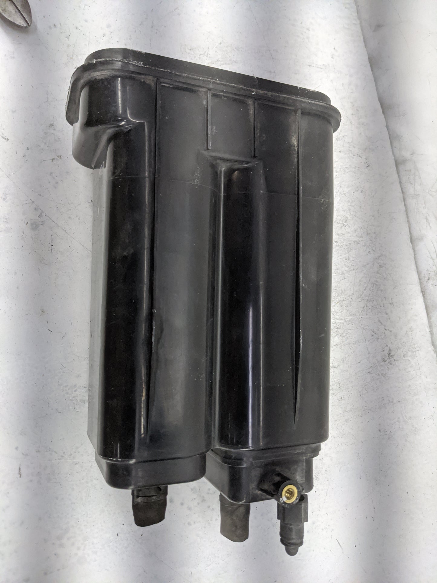 2016 Kia Soul Fuel Vapor Charcoal Canister 1477322 - Oemusedautoparts1.com