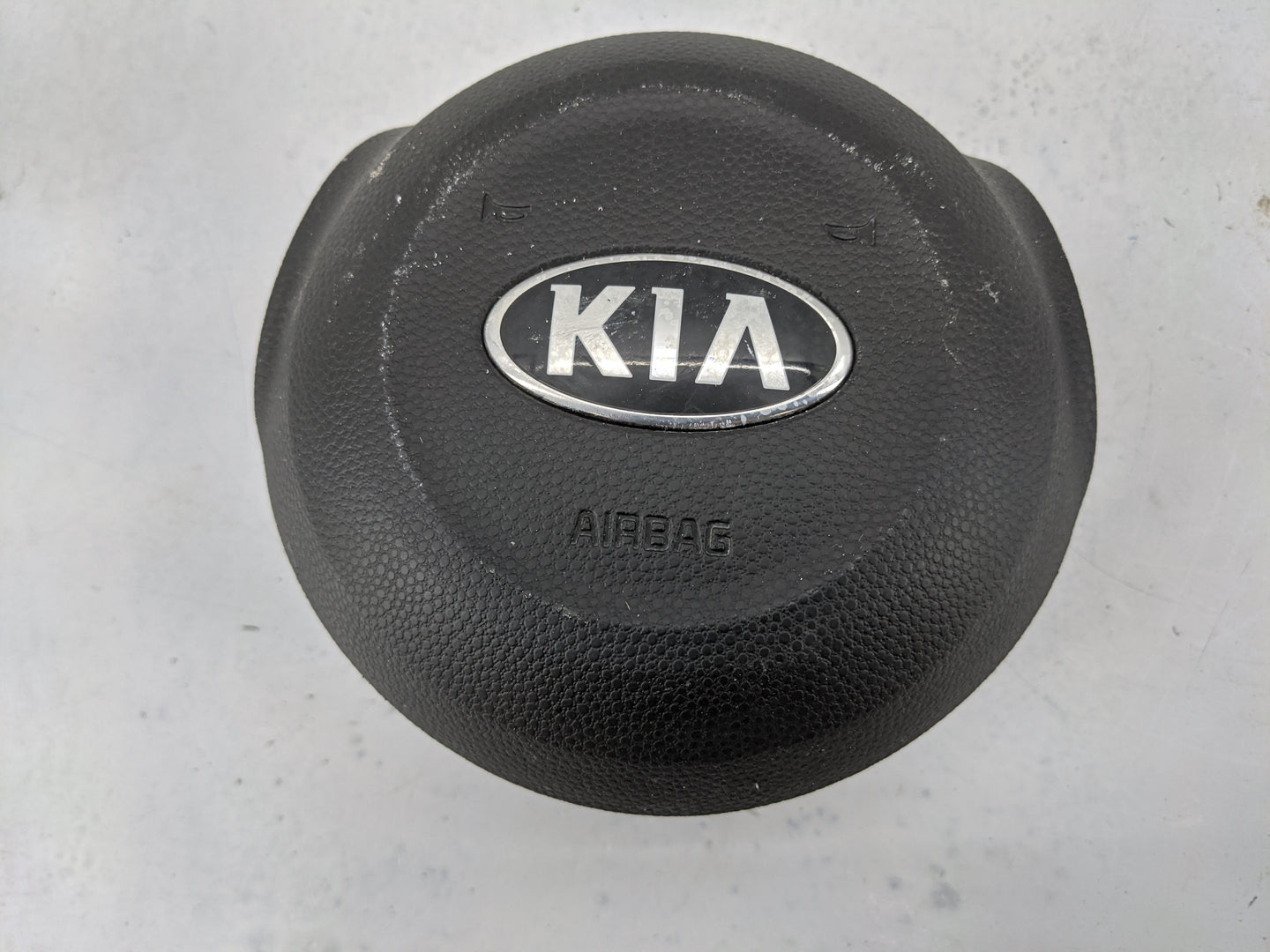 2014-2019 Kia Soul Air Bag Driver Left Steering Wheel Mounted 1477650 - Oemusedautoparts1.com