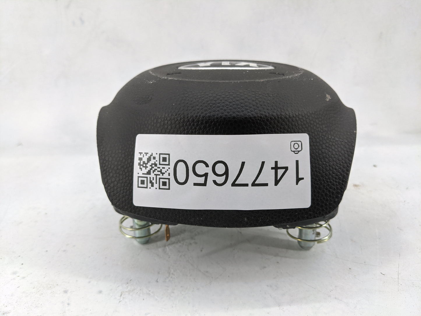 2014-2019 Kia Soul Air Bag Driver Left Steering Wheel Mounted 1477650 - Oemusedautoparts1.com