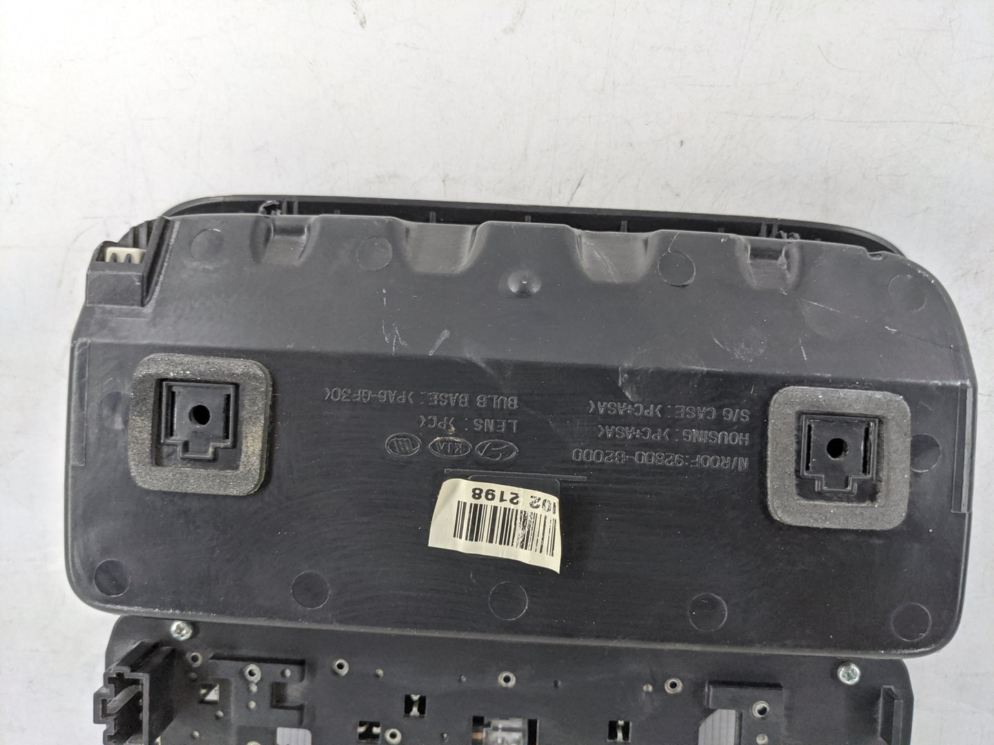 2014-2019 Kia Soul Overhead Roof Console 1478370 - Oemusedautoparts1.com
