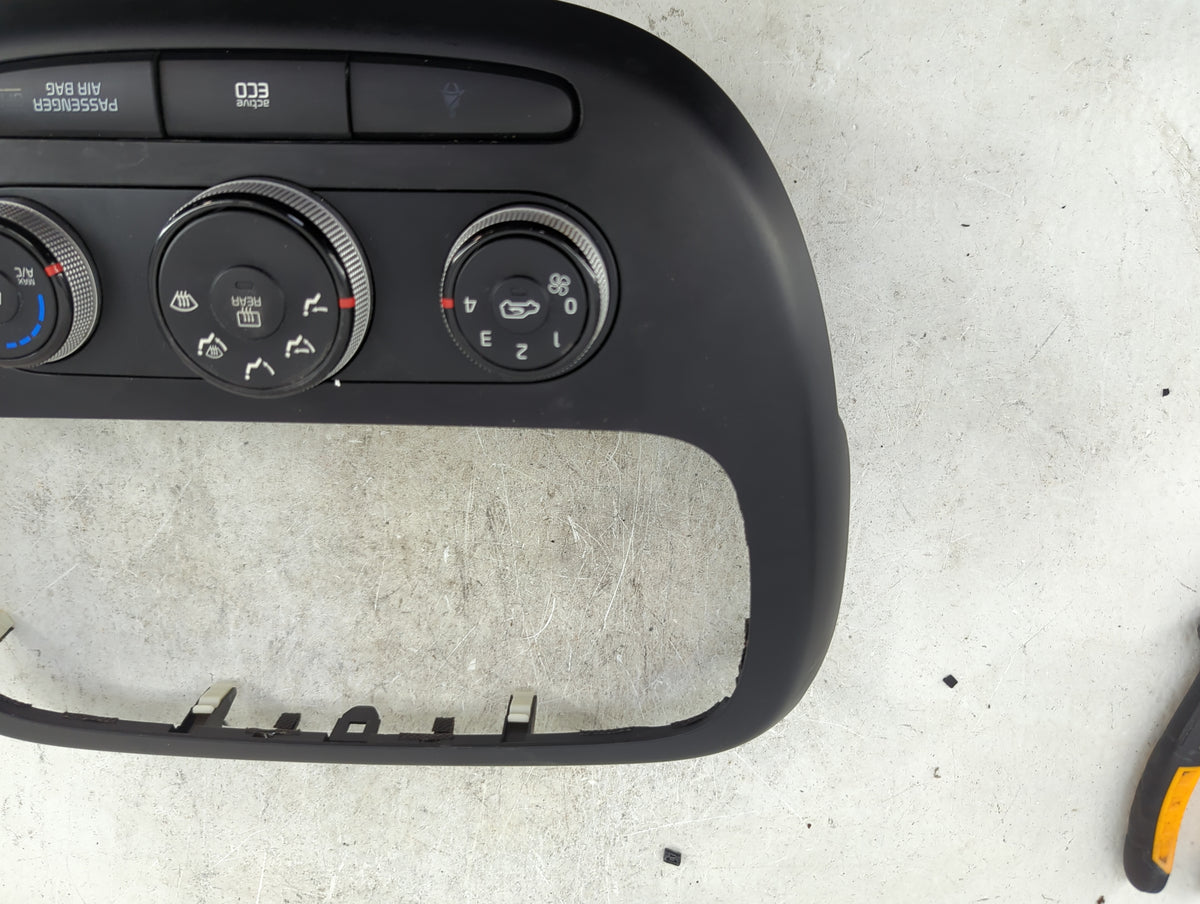 2014-2016 Kia Soul Climate Control Module Temperature AC/Heater Replacement P/N:P00C KCW Fits Fits 2014 2015 2016 OEM Used A