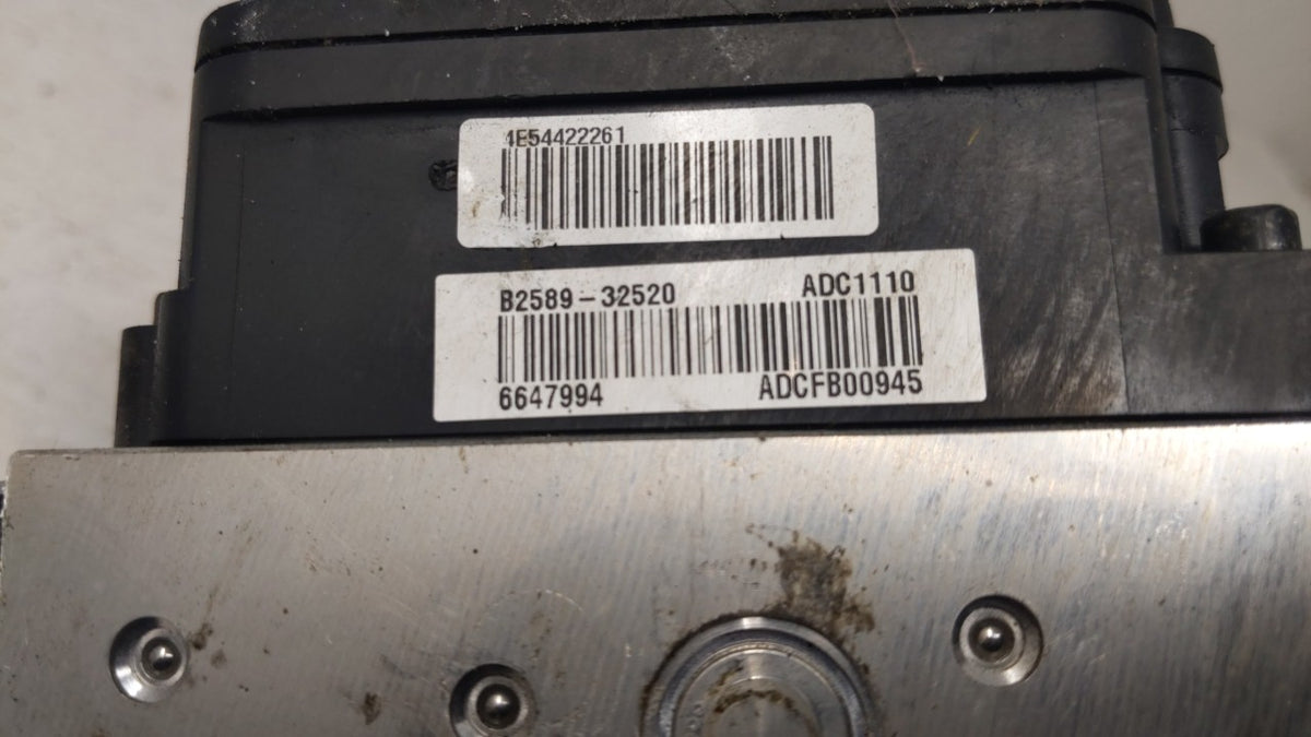 2016 Kia Soul Anti-Lock Brake ABS Pump Module Actuator OEM P/N:58900-B2720 B2589-22520 Fits OEM Used Auto Parts - Oemusedaut