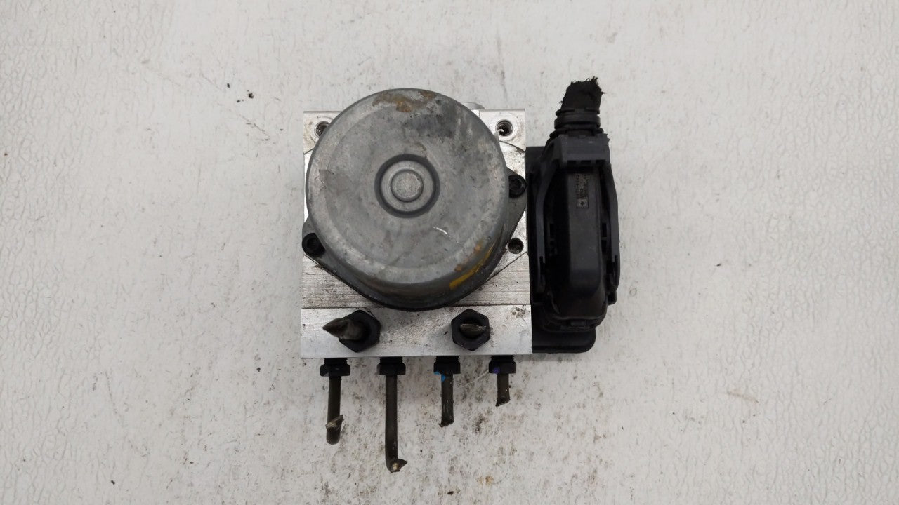 2016 Kia Soul ABS Pump Control Module Replacement P/N:58900-B2720 B2589-22520 Fits OEM Used Auto Parts - Oemusedautoparts1.c