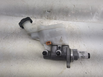 compare product 2014-2016 Kia Soul Brake Master Cylinder 1498084