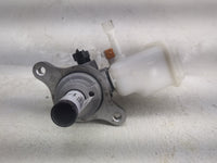2014-2016 Kia Soul Brake Master Cylinder 1498084 - Oemusedautoparts1.com