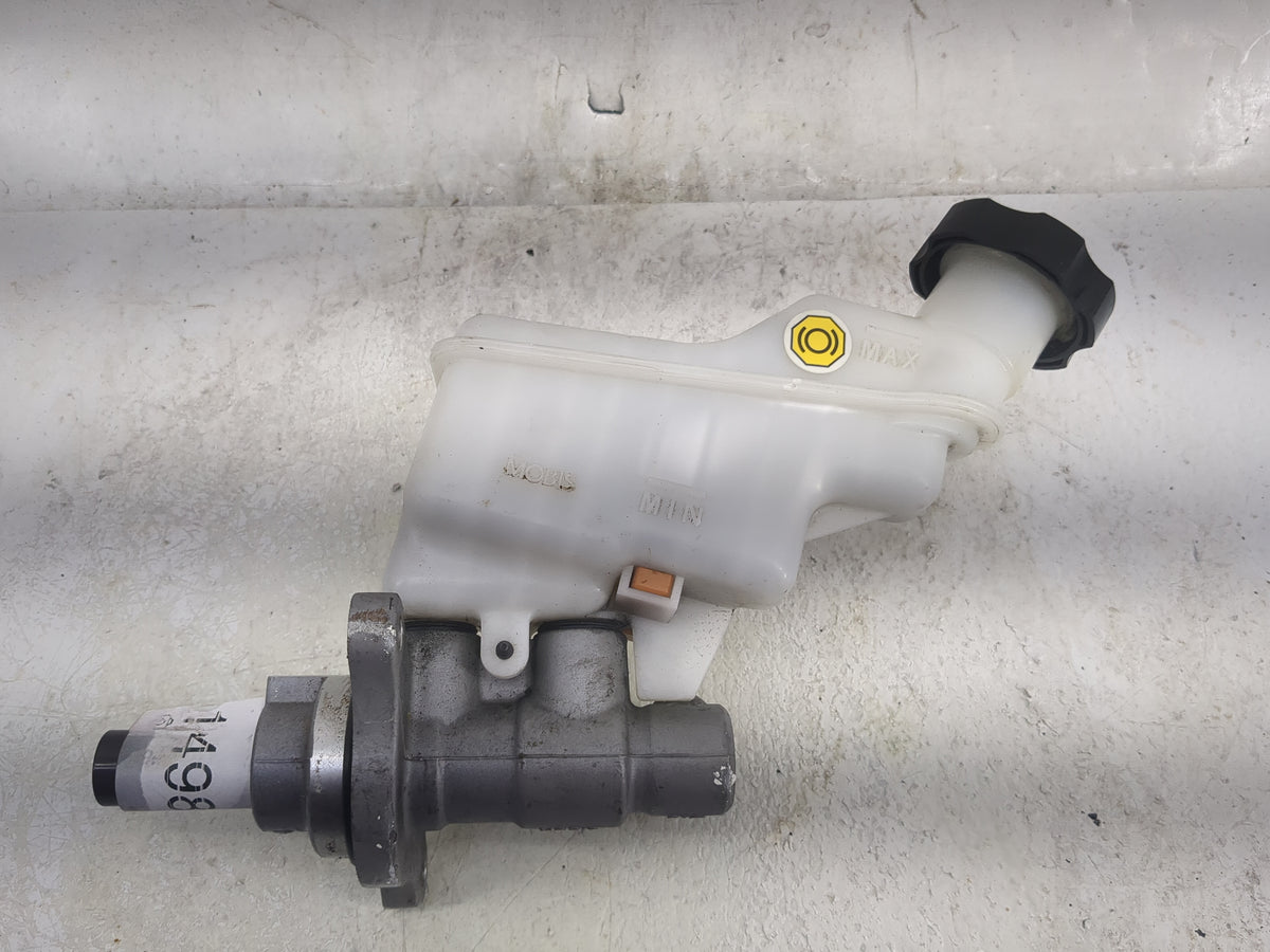 2014-2016 Kia Soul Brake Master Cylinder 1498084 - Oemusedautoparts1.com