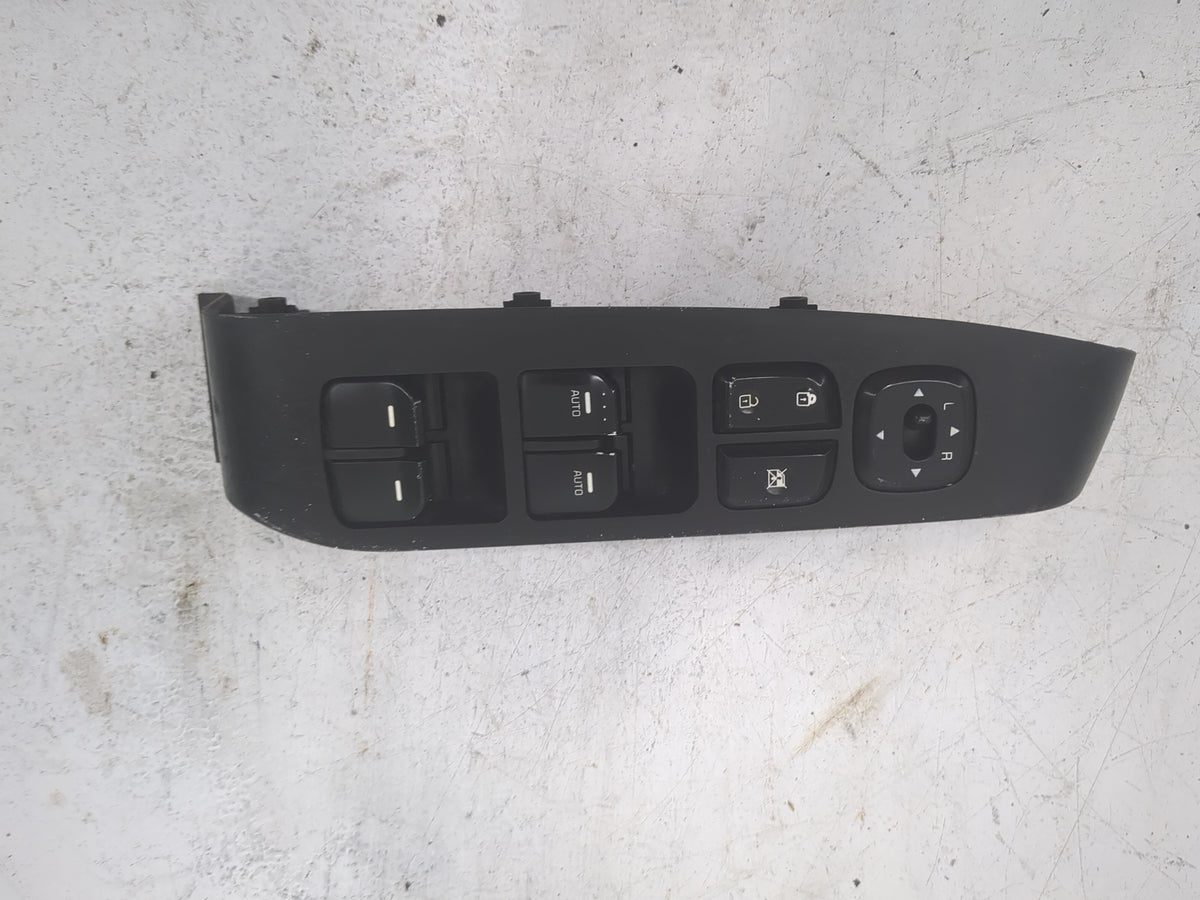 2014-2016 Kia Soul Master Power Window Switch Replacement Driver Side Left P/N:299130675 Fits Fits 2014 2015 2016 OEM Used A