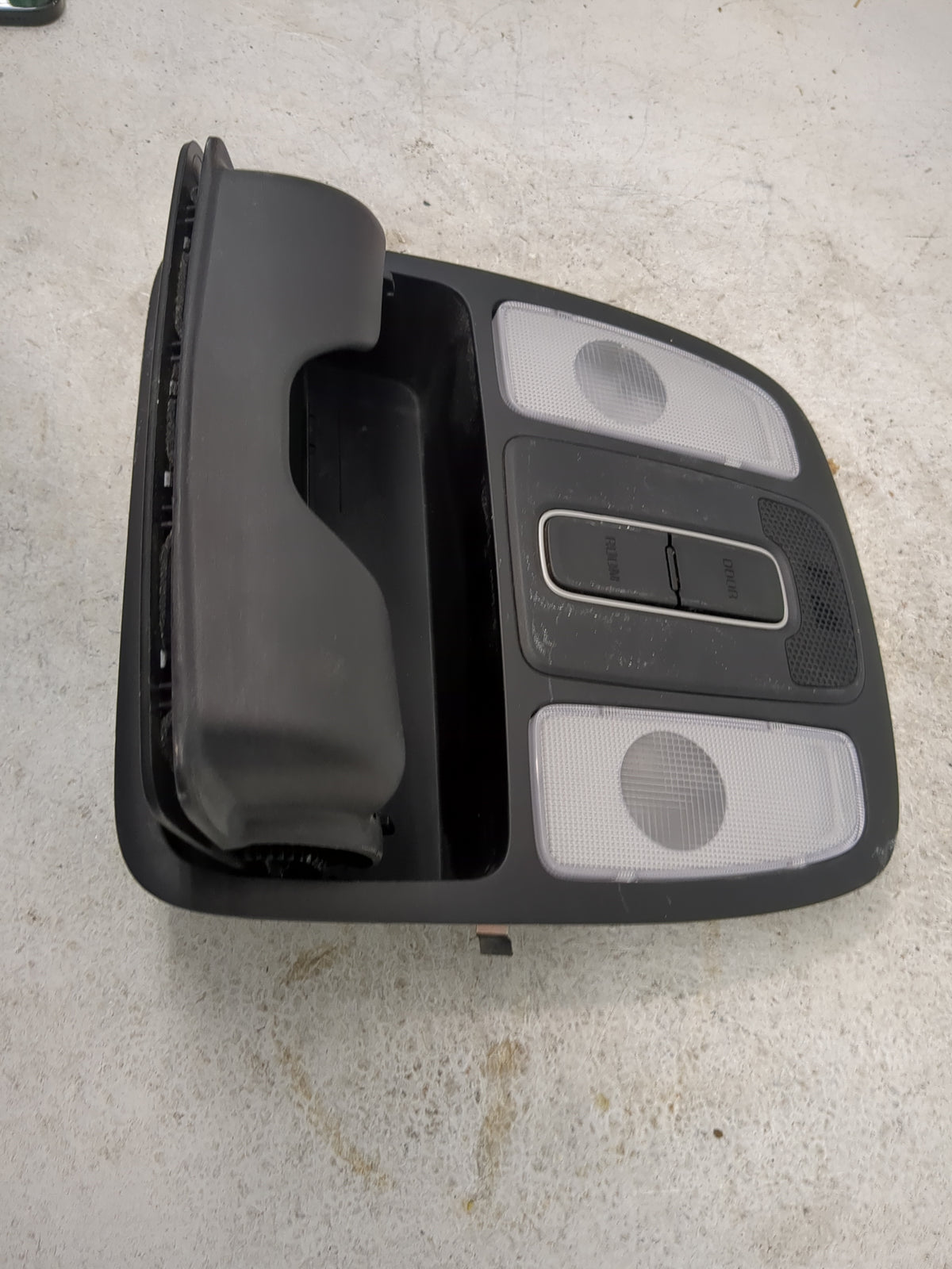 2014-2019 Kia Soul Overhead Roof Console Black - Oemusedautoparts1.com