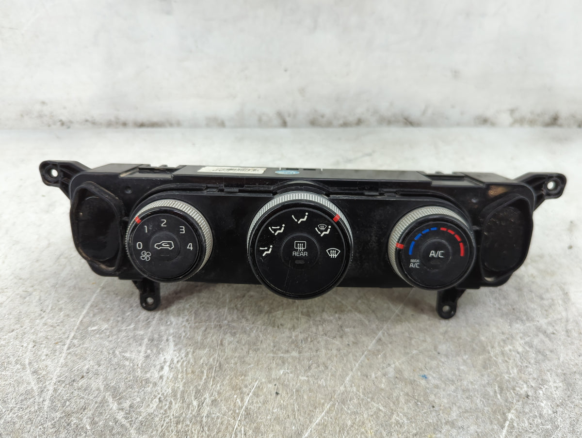2014-2016 Kia Soul Climate Control Module Temperature AC/Heater Replacement P/N:97250-B2XXX 97250-B2AS1ASB Fits OEM Used Aut