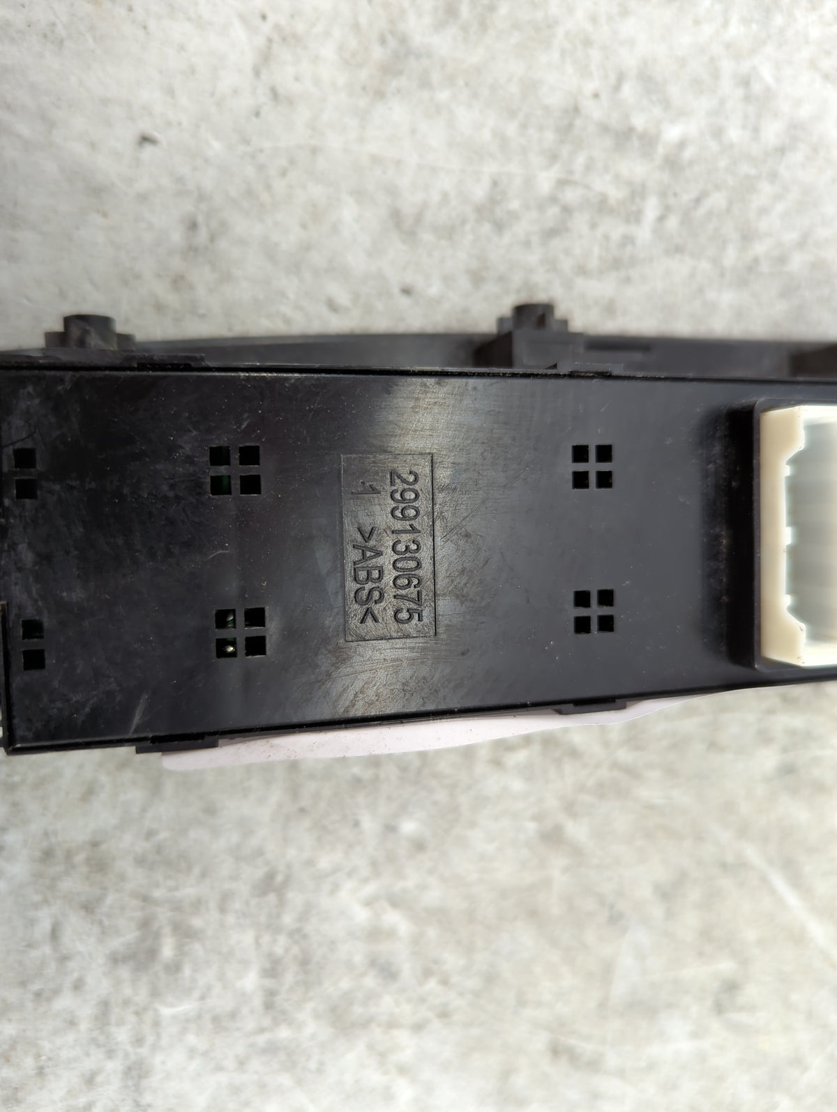 2014-2016 Kia Soul Master Power Window Switch Replacement Driver Side Left P/N:299130675 Fits Fits 2014 2015 2016 OEM Used A