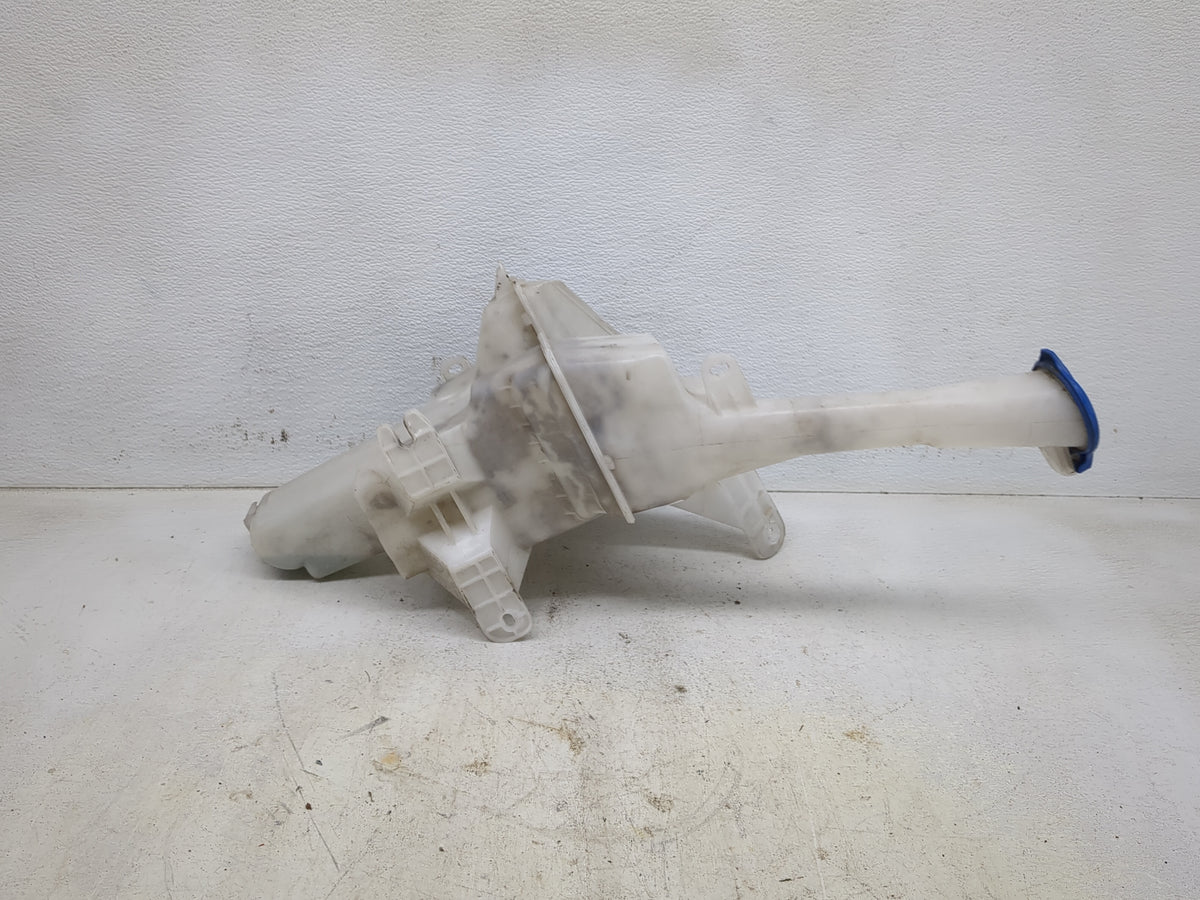 2014-2019 Kia Soul Windshield Washer Fluid Reservoir Bottle 1515467 - Oemusedautoparts1.com