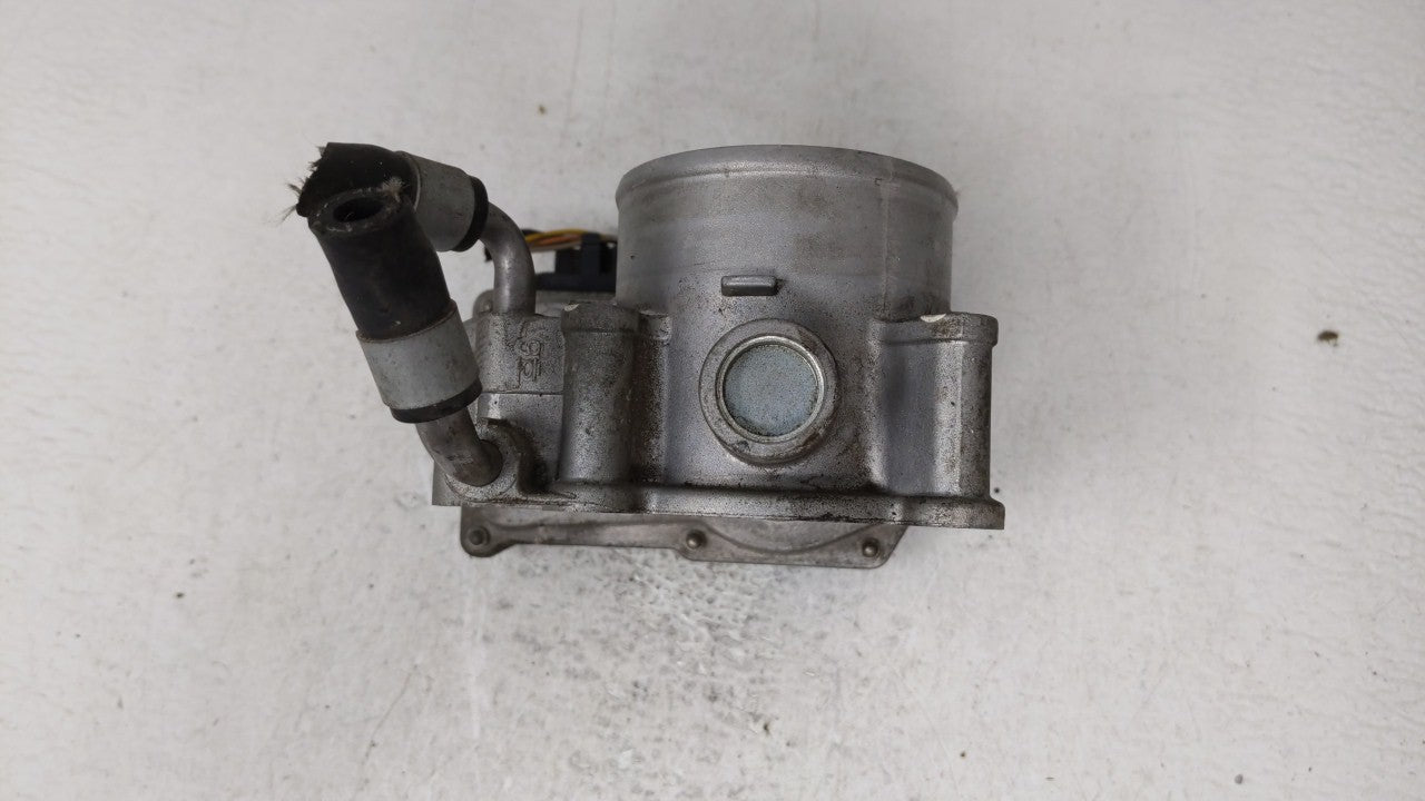 2014-2019 Kia Soul Throttle Body P/N:35100-2E000 Fits Fits 2011 2012 2013 2014 2015 2016 2017 2018 2019 2020 2021 OEM Used A