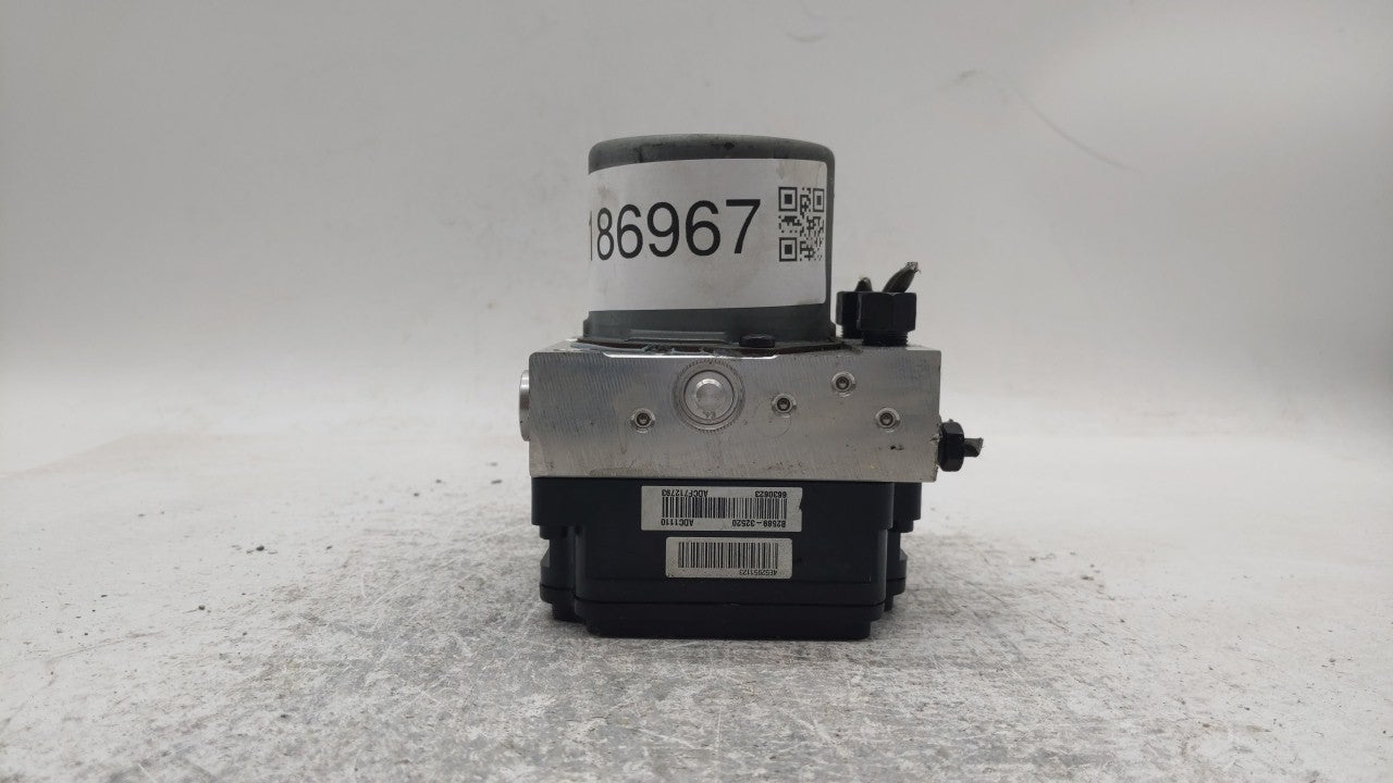 2016 Kia Soul ABS Pump Control Module Replacement P/N:58900-B2720 B2589-22520, 58920-B2720 Fits OEM Used Auto Parts - Oemuse