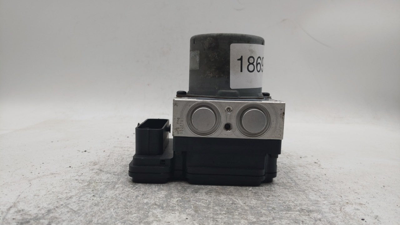 2016 Kia Soul ABS Pump Control Module Replacement P/N:58900-B2720 B2589-22520, 58920-B2720 Fits OEM Used Auto Parts - Oemuse