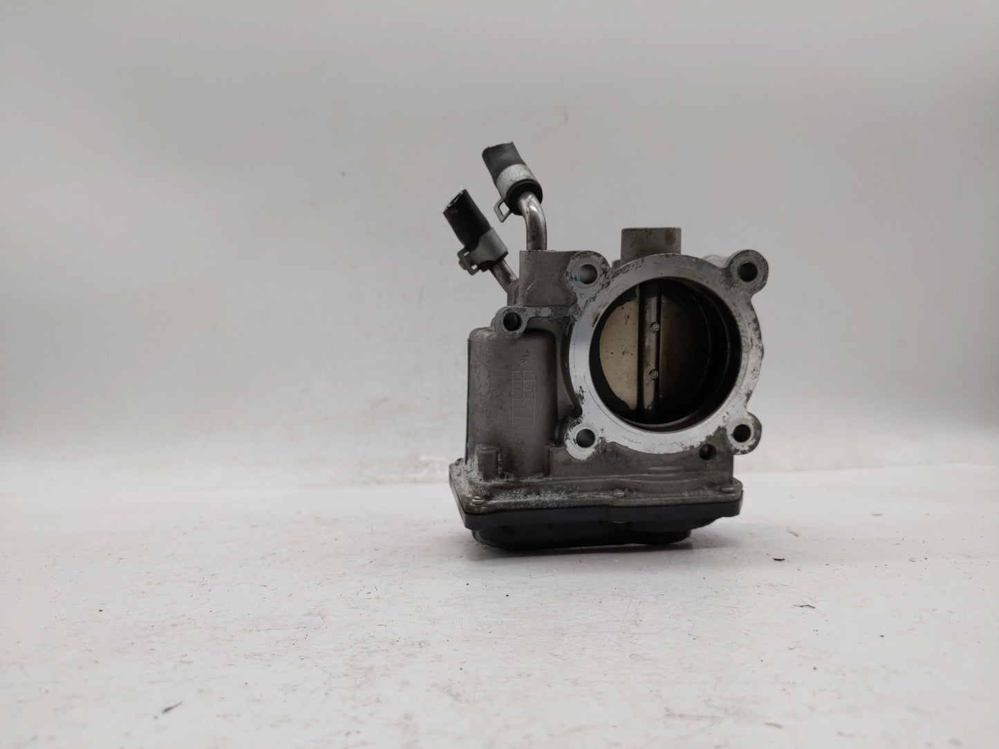 2014-2019 Kia Soul Throttle Body P/N:35100-2E000 Fits Fits 2011 2012 2013 2014 2015 2016 2017 2018 2019 OEM Used Auto Parts 