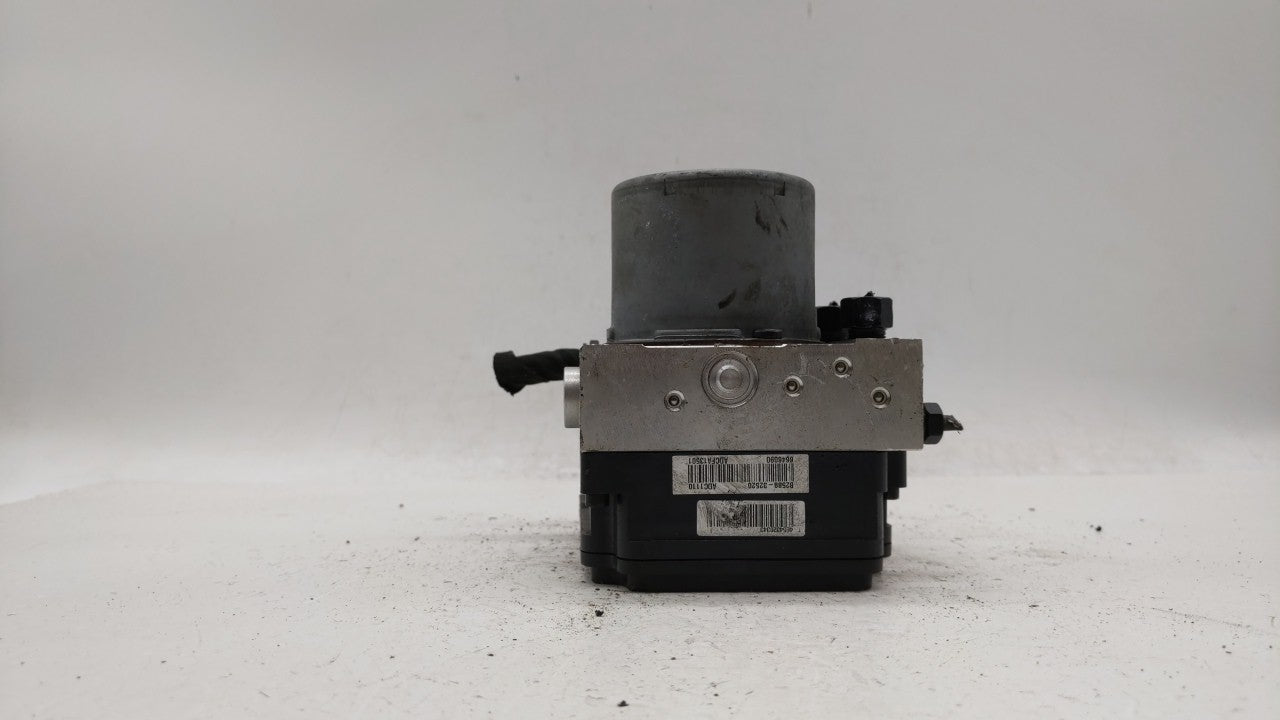 2016 Kia Soul ABS Pump Control Module Replacement P/N:58900-B2720 58920-B2720 Fits OEM Used Auto Parts - Oemusedautoparts1.c