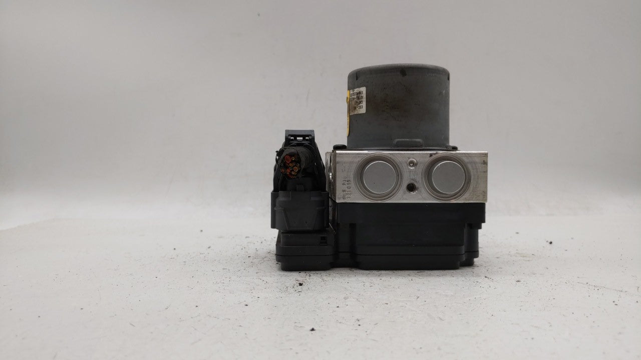 2016 Kia Soul ABS Pump Control Module Replacement P/N:58900-B2720 58920-B2720 Fits OEM Used Auto Parts - Oemusedautoparts1.c