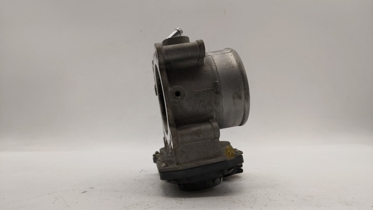 2014-2019 Kia Soul Throttle Body P/N:35100-2E000 Fits Fits 2011 2012 2013 2014 2015 2016 2017 2018 2019 OEM Used Auto Parts 
