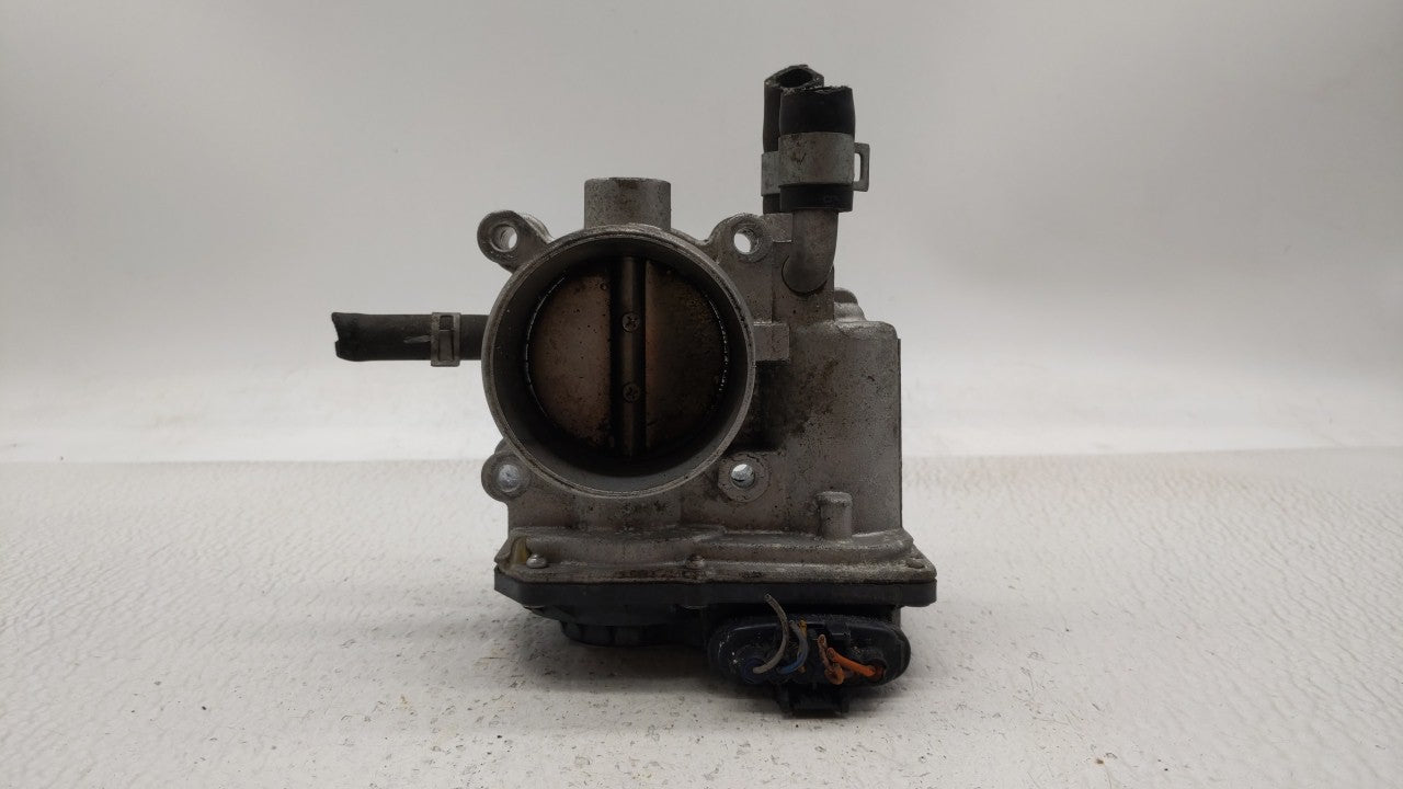 2012-2019 Kia Soul Throttle Body P/N:5302-1S02 35100-2B300 Fits Fits 2012 2013 2014 2015 2016 2017 2018 2019 OEM Used Auto P