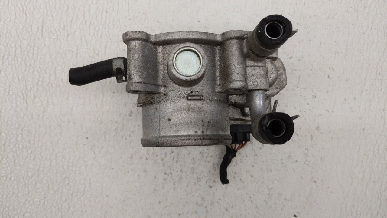 2012-2019 Kia Soul Throttle Body P/N:5302-1S02 35100-2B300 Fits Fits 2012 2013 2014 2015 2016 2017 2018 2019 OEM Used Auto P