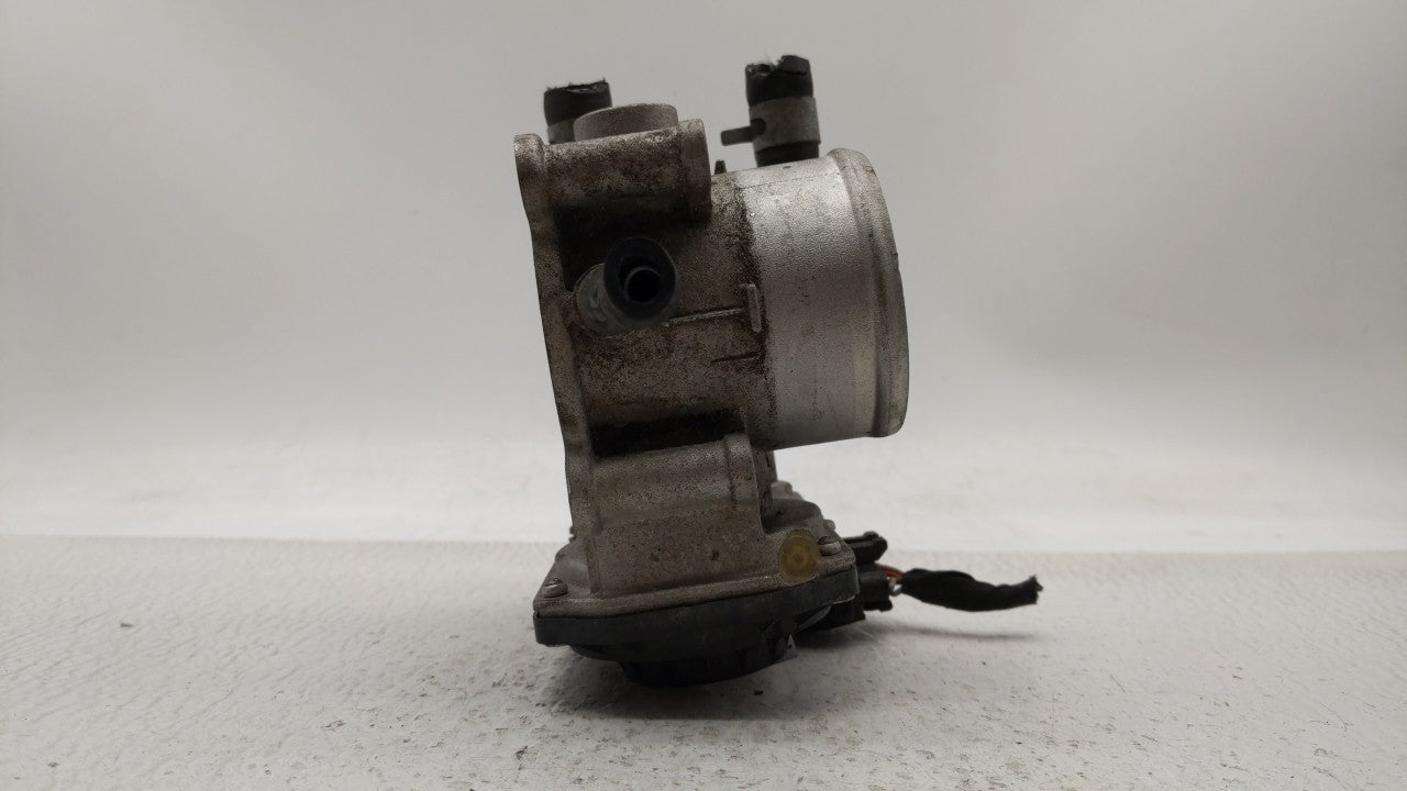 2012-2019 Kia Soul Throttle Body P/N:5302-1S02 35100-2B300 Fits Fits 2012 2013 2014 2015 2016 2017 2018 2019 OEM Used Auto P
