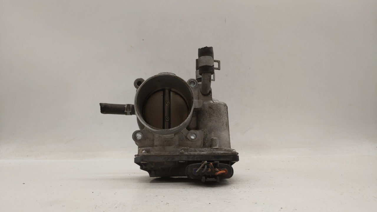 2012-2019 Kia Soul Throttle Body P/N:5302-1S02 35100-2B300 Fits Fits 2012 2013 2014 2015 2016 2017 2018 2019 OEM Used Auto P