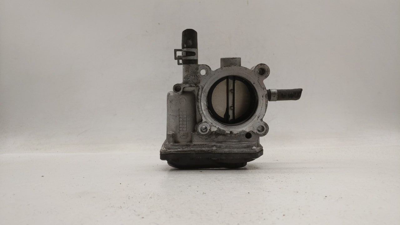 2012-2019 Kia Soul Throttle Body P/N:5302-1S02 35100-2B300 Fits Fits 2012 2013 2014 2015 2016 2017 2018 2019 OEM Used Auto P