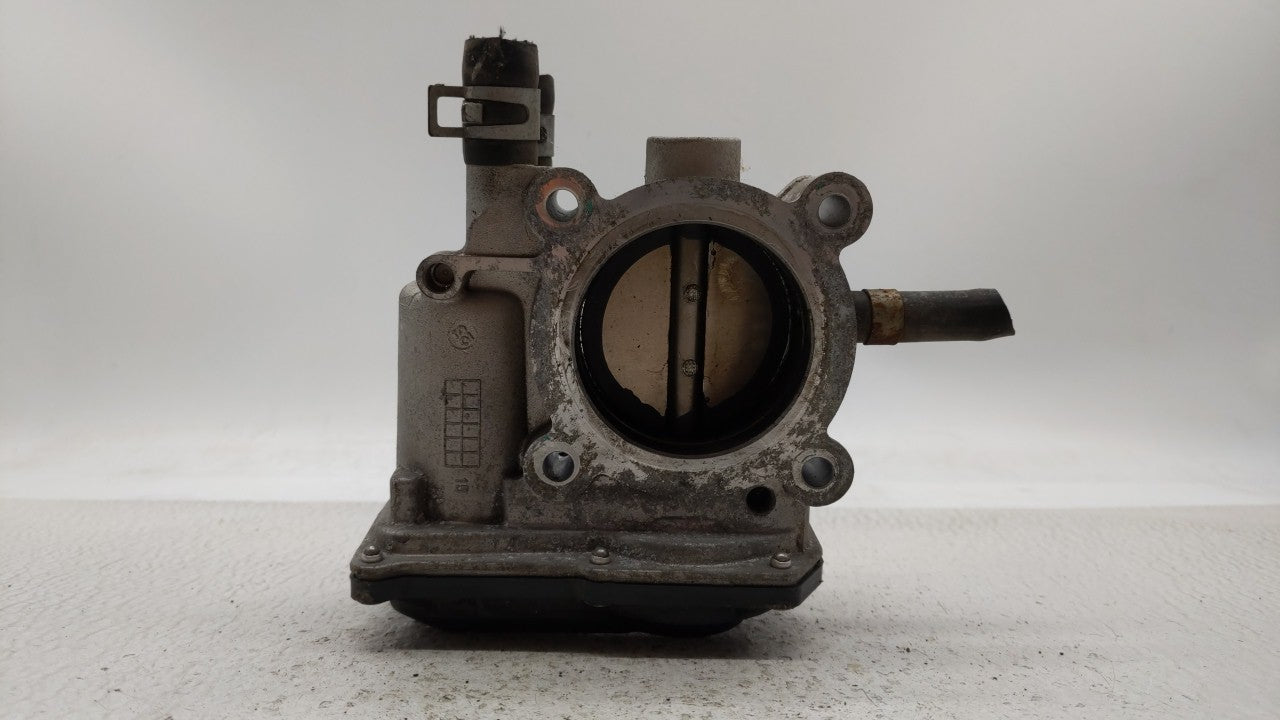 2012-2019 Kia Soul Throttle Body P/N:5302-1S02 35100-2B300 Fits Fits 2012 2013 2014 2015 2016 2017 2018 2019 OEM Used Auto P