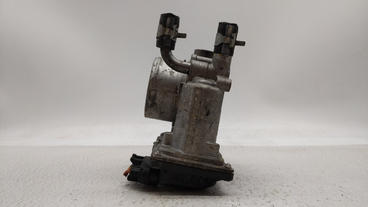 2012-2019 Kia Soul Throttle Body P/N:5302-1S02 35100-2B300 Fits Fits 2012 2013 2014 2015 2016 2017 2018 2019 OEM Used Auto P