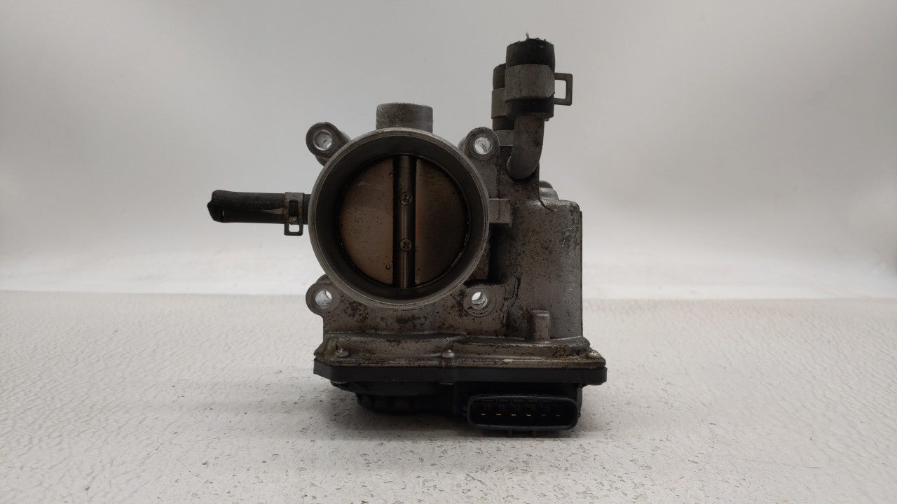 2012-2019 Kia Soul Throttle Body P/N:5302-1S02 35100-2B300 Fits Fits 2012 2013 2014 2015 2016 2017 2018 2019 OEM Used Auto P
