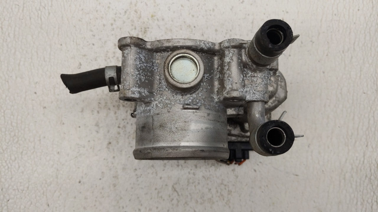 2012-2019 Kia Soul Throttle Body P/N:5302-1S02 35100-2B300 Fits Fits 2012 2013 2014 2015 2016 2017 2018 2019 OEM Used Auto P