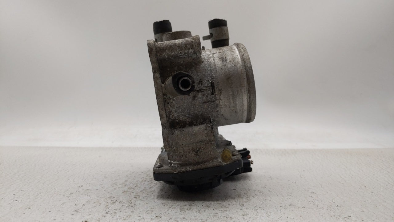 2012-2019 Kia Soul Throttle Body P/N:5302-1S02 35100-2B300 Fits Fits 2012 2013 2014 2015 2016 2017 2018 2019 OEM Used Auto P