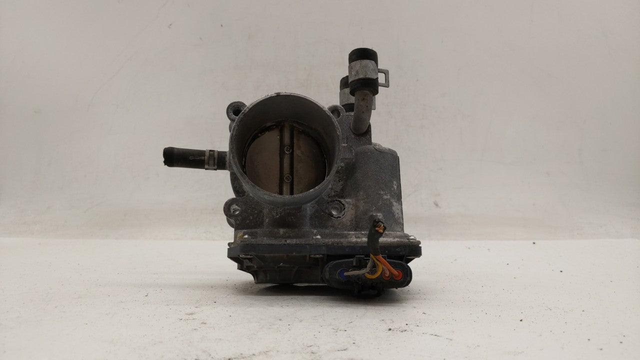 2012-2019 Kia Soul Throttle Body P/N:5302-1S02 35100-2B300 Fits Fits 2012 2013 2014 2015 2016 2017 2018 2019 OEM Used Auto P