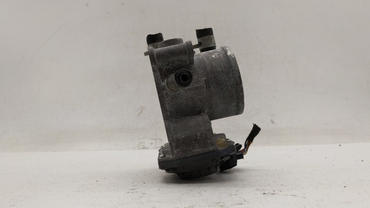 2012-2019 Kia Soul Throttle Body P/N:5302-1S02 35100-2B300 Fits Fits 2012 2013 2014 2015 2016 2017 2018 2019 OEM Used Auto P