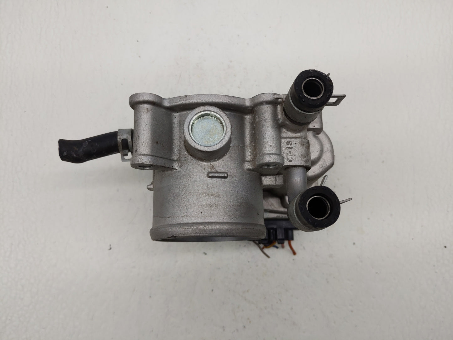 2012-2019 Kia Soul Throttle Body P/N:5302-1S02 35100-2B300 Fits Fits 2012 2013 2014 2015 2016 2017 2018 2019 OEM Used Auto P