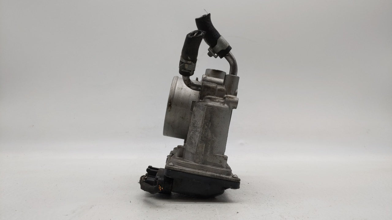 2014-2019 Kia Soul Throttle Body P/N:35100-2E000 Fits Fits 2011 2012 2013 2014 2015 2016 2017 2018 2019 OEM Used Auto Parts 